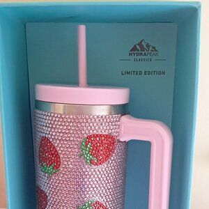 Hydrapeak pink rhinestone with bedazzled strawberry insulated tumbler. BNWT/BOX